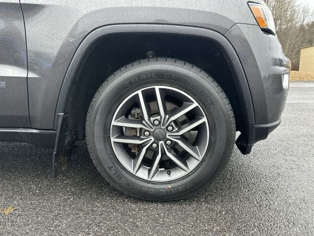 2020 Jeep Grand Cherokee Laredo