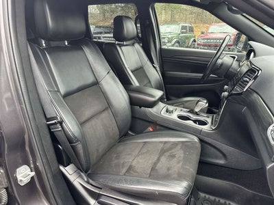 2020 Jeep Grand Cherokee Laredo