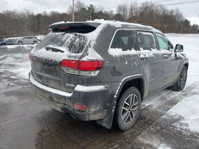 2020 Jeep Grand Cherokee Laredo