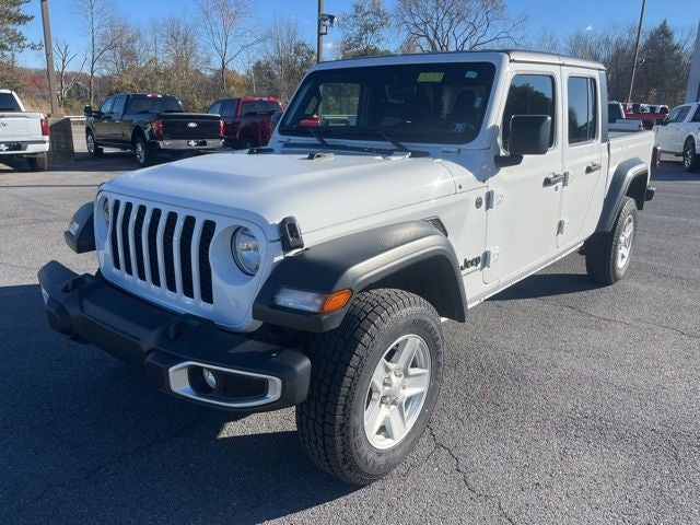 2023 Jeep Gladiator Sport