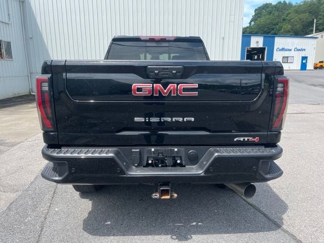 2025 GMC Sierra 2500HD AT4