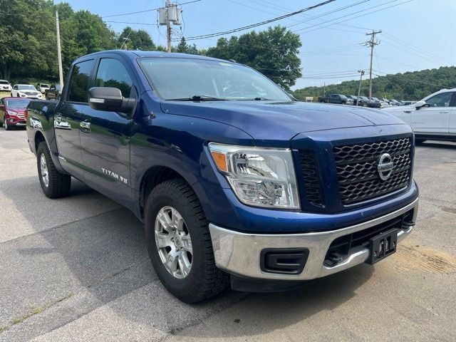 2019 Nissan Titan SV