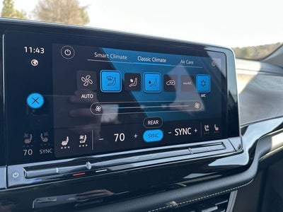 2025 Volkswagen Atlas 2.0T SE w/Technology