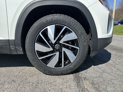 2025 Volkswagen Atlas 2.0T SE w/Technology