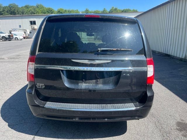 2016 Chrysler Town & Country Touring-L