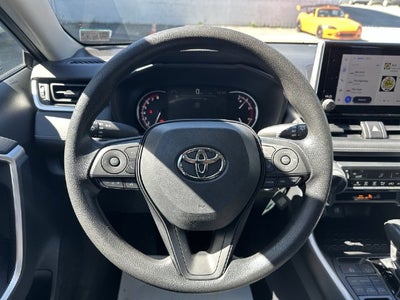2025 Toyota RAV4 LE