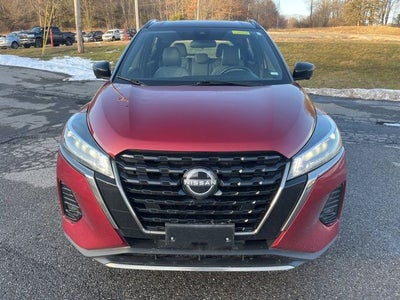 2023 Nissan Kicks SR