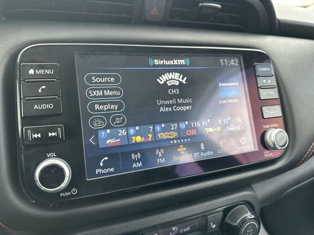 2023 Nissan Kicks SR