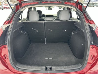 2023 Nissan Kicks SR