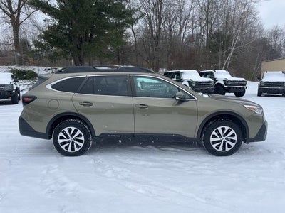 2022 Subaru Outback Premium