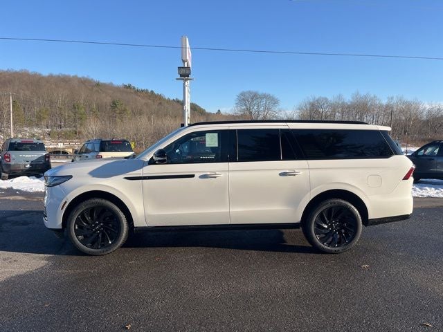 2025 Lincoln Navigator L Reserve