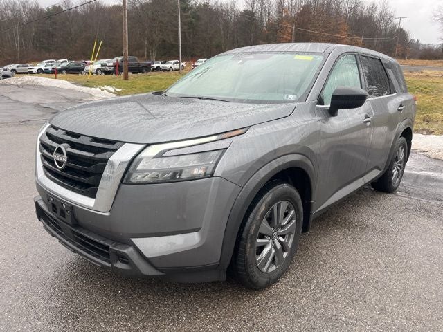 2023 Nissan Pathfinder S