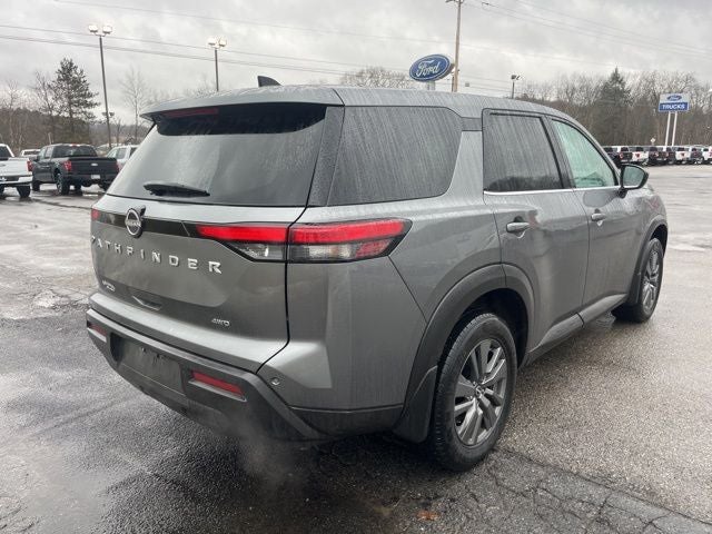 2023 Nissan Pathfinder S