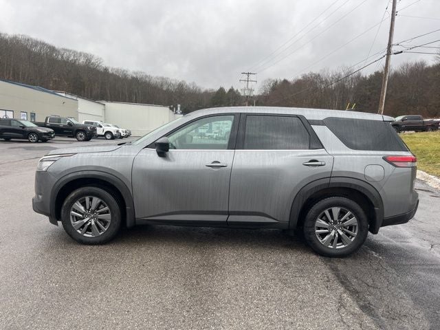 2023 Nissan Pathfinder S