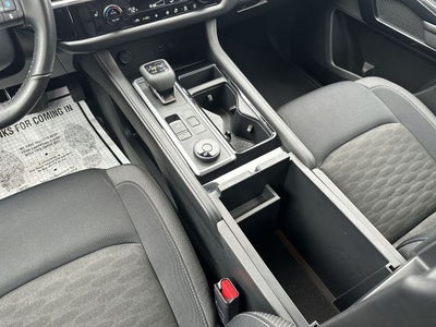 2024 Nissan Pathfinder SV