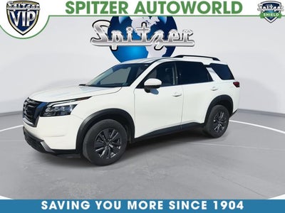 2024 Nissan Pathfinder SV