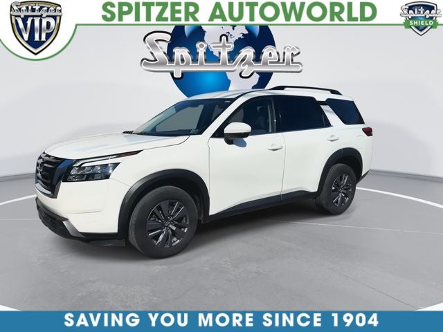2024 Nissan Pathfinder SV