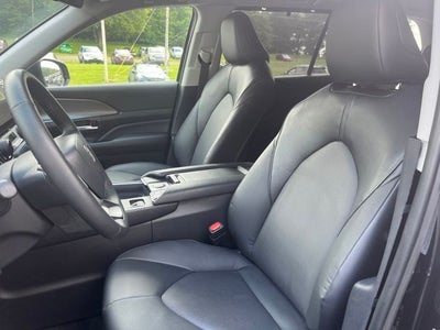 2024 Toyota Grand Highlander Hybrid XLE