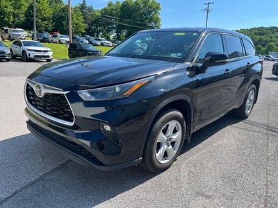 2022 Toyota Highlander LE