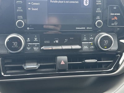 2022 Toyota Highlander LE