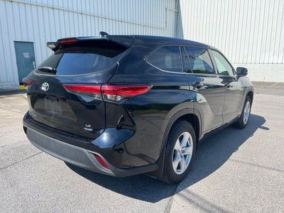 2022 Toyota Highlander LE