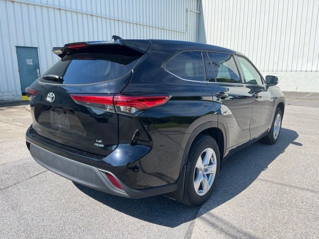 2022 Toyota Highlander LE
