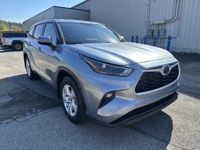 2023 Toyota Highlander LE