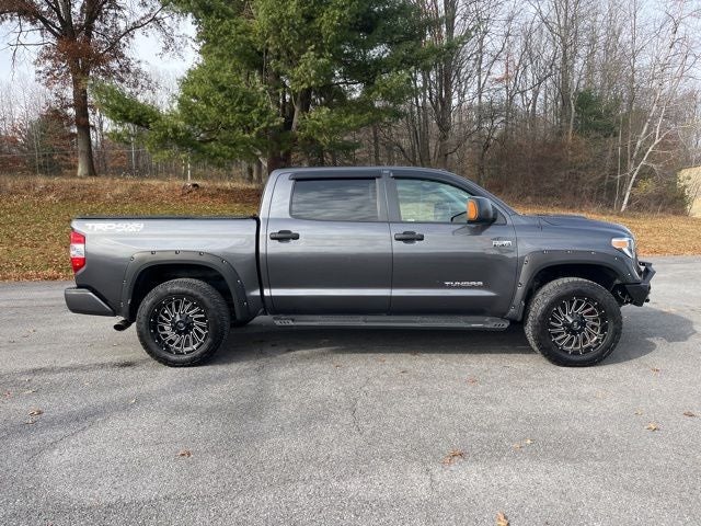 2018 Toyota Tundra SR5