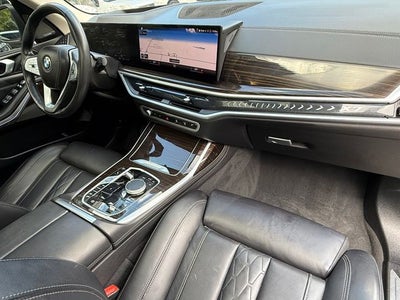 2023 BMW X7 xDrive40i