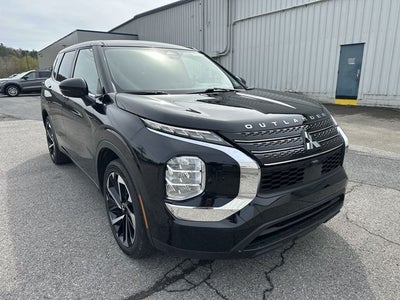 2022 Mitsubishi Outlander ES