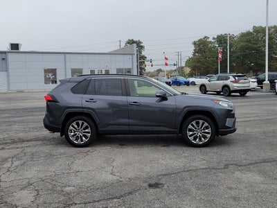 2019 Toyota RAV4 XLE Premium