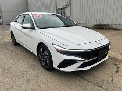 2025 Hyundai Elantra Limited