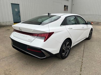 2025 Hyundai Elantra Limited