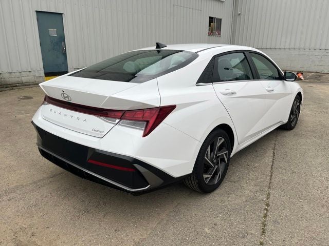 2025 Hyundai Elantra Limited