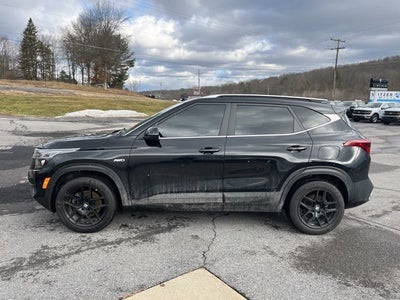 2022 Kia Seltos EX