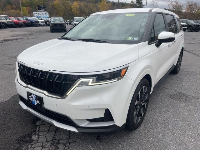 2024 Kia Carnival EX