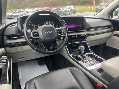 2024 Kia Carnival EX