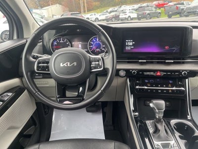 2024 Kia Carnival EX