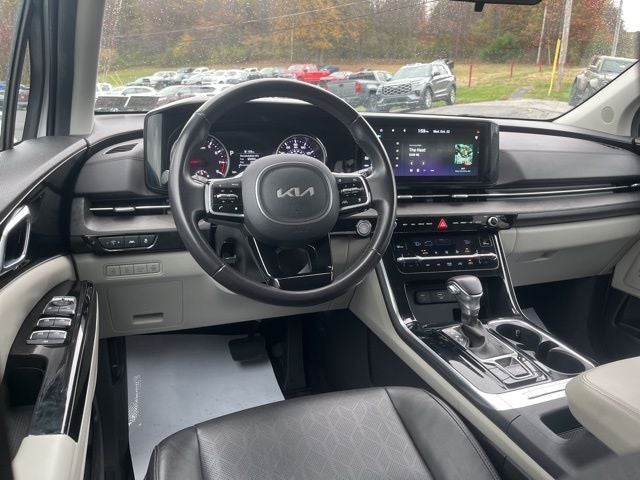 2024 Kia Carnival EX