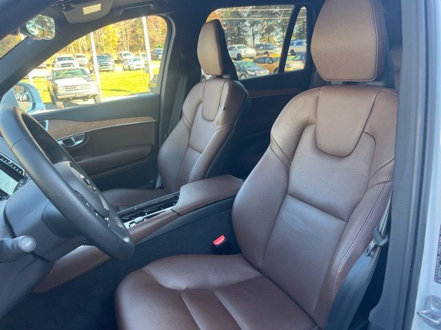 2024 Volvo XC90 B6 Plus Bright Theme