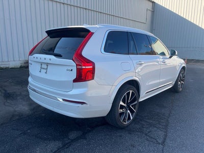 2024 Volvo XC90 B6 Plus Bright Theme