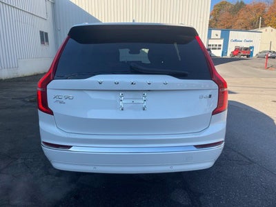 2024 Volvo XC90 B6 Plus Bright Theme