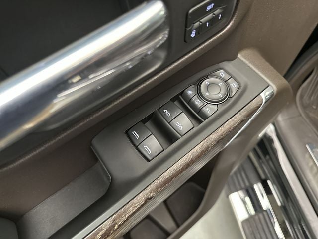2023 GMC Sierra 2500HD Denali