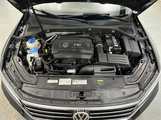 2017 Volkswagen Passat 1.8T SE w/Technology