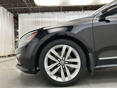 2017 Volkswagen Passat 1.8T SE w/Technology