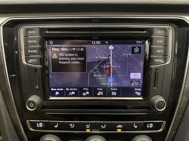 2017 Volkswagen Passat 1.8T SE w/Technology