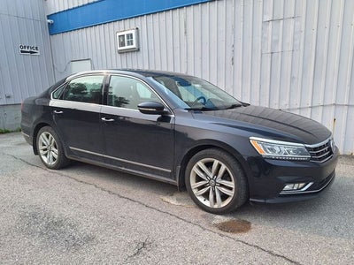 2017 Volkswagen Passat 1.8T SE w/Technology