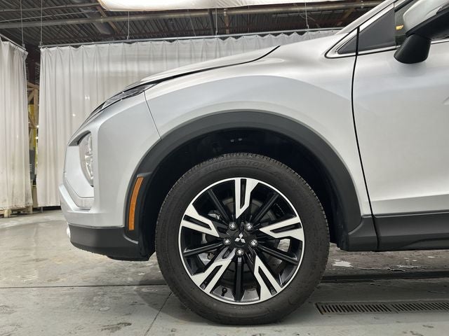 2025 Mitsubishi Eclipse Cross Base