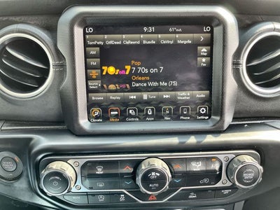 2022 Jeep Gladiator Overland
