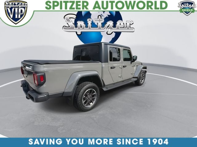 2022 Jeep Gladiator Overland